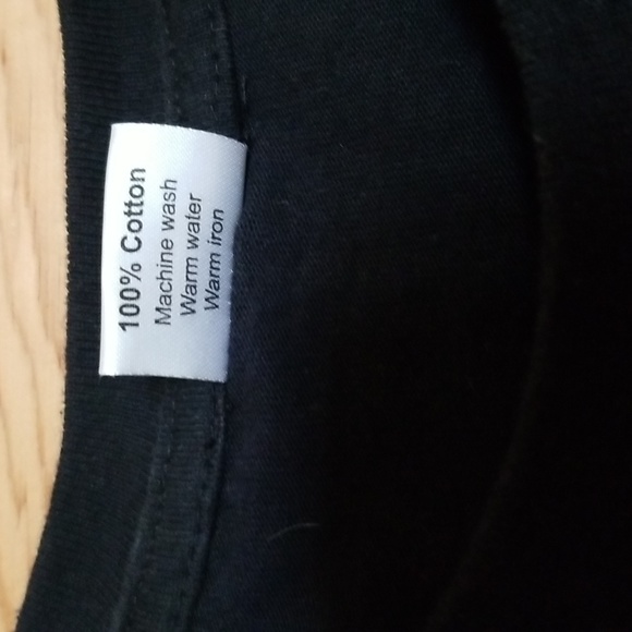 UNIQUE! Meerkats Embroidered on Black Tee, by Bagz for Paws, Size M - Picture 7 of 9